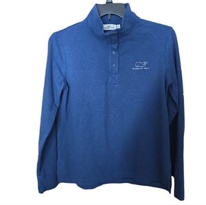 VINEYARD VINES Vintage look pullover long sleeve shirt.